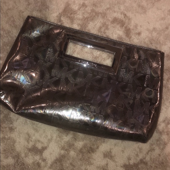 Authentic Michael Kors Clutch - Picture 1 of 1